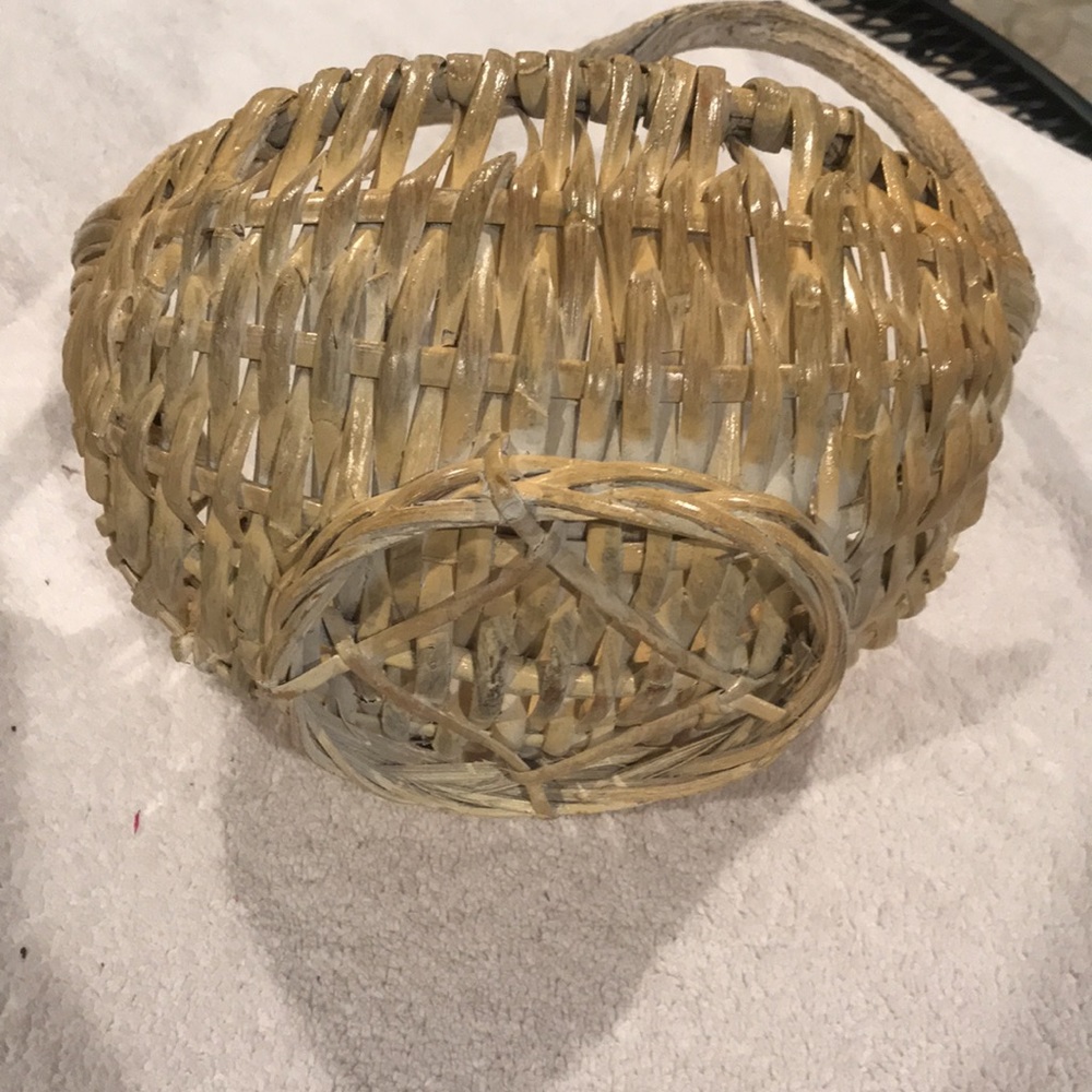 Baskets with Handles - Picture 13 of 16